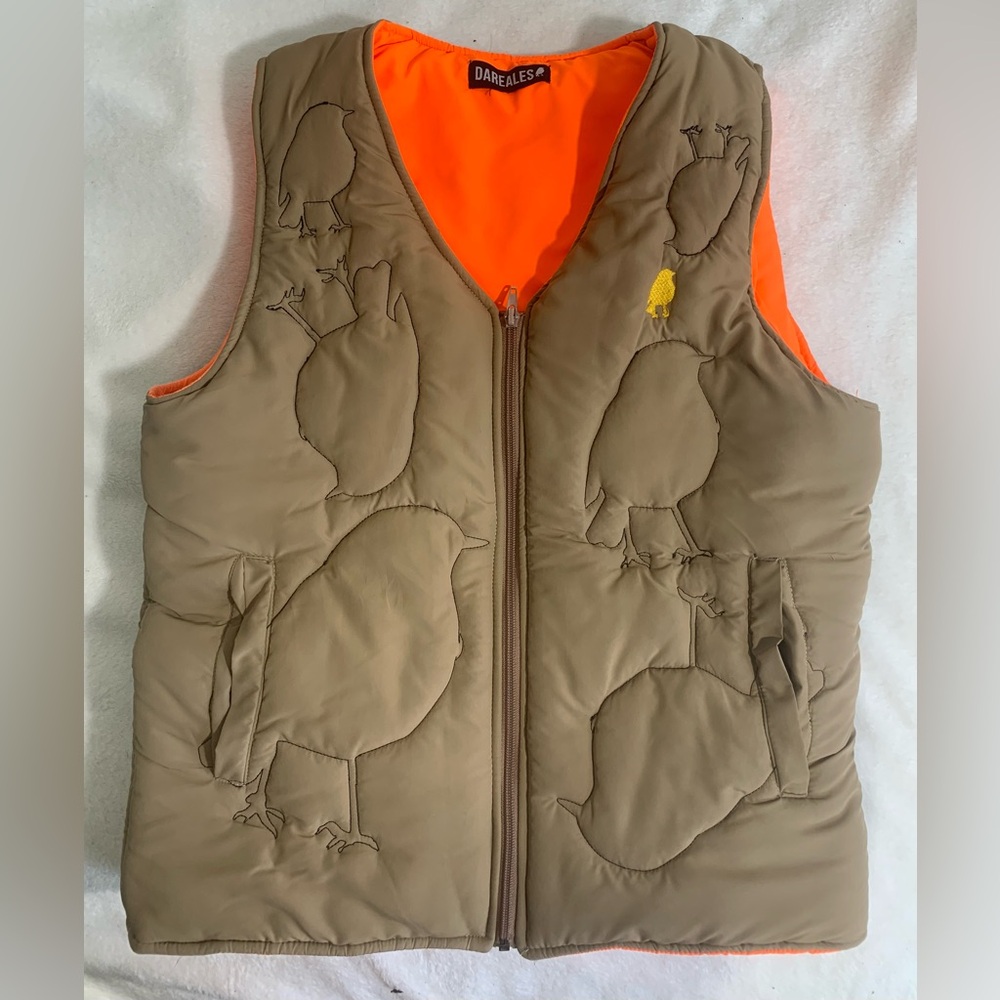 Rare Dareales Quilted Vest w/ Bird Stitching, Brown/Orange – Men’s M (Like New)